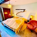 Manoir De Sterpigny, Chateau-ferme 17eme Siecle La Tour Gouvy