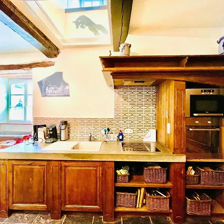 Manoir De Sterpigny, Chateau-ferme 17eme Siecle La Tour Gouvy