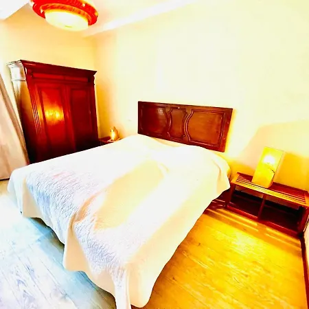 Feriehus Manoir De Sterpigny, Chateau-ferme 17eme Siecle La Tour Gouvy