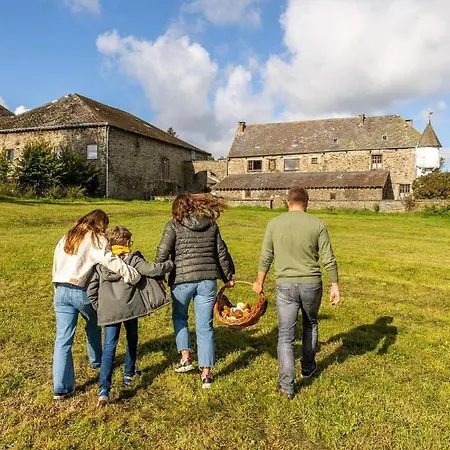 Manoir De Sterpigny, Chateau-ferme 17eme Siecle La Tour Ferienhaus *