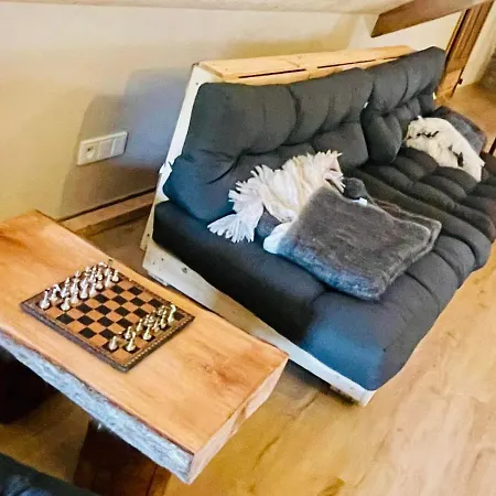 Manoir De Sterpigny, Chateau-ferme 17eme Siecle La Tour Holiday home Gouvy