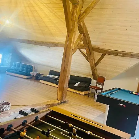 Manoir De Sterpigny, Chateau-ferme 17eme Siecle La Tour Feriehus *