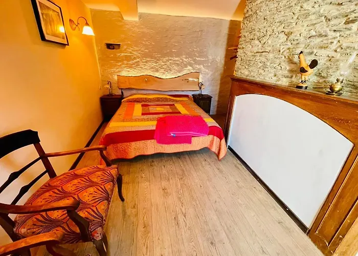 Manoir De Sterpigny, Chateau-ferme 17eme Siecle La Tour Holiday home Gouvy