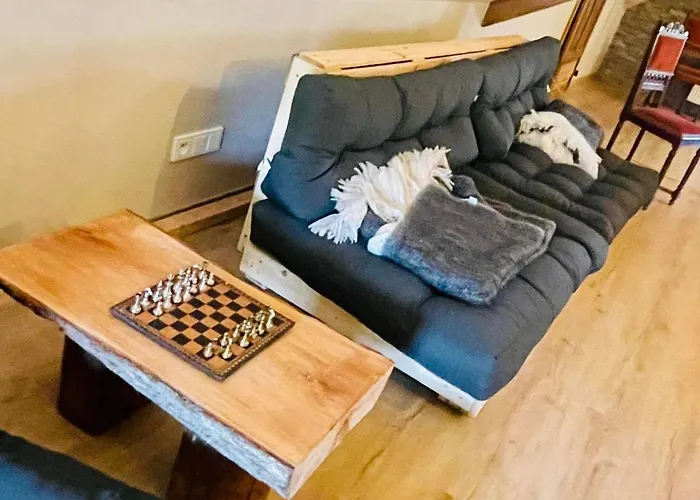 Manoir De Sterpigny, Chateau-ferme 17eme Siecle La Tour Holiday home Gouvy