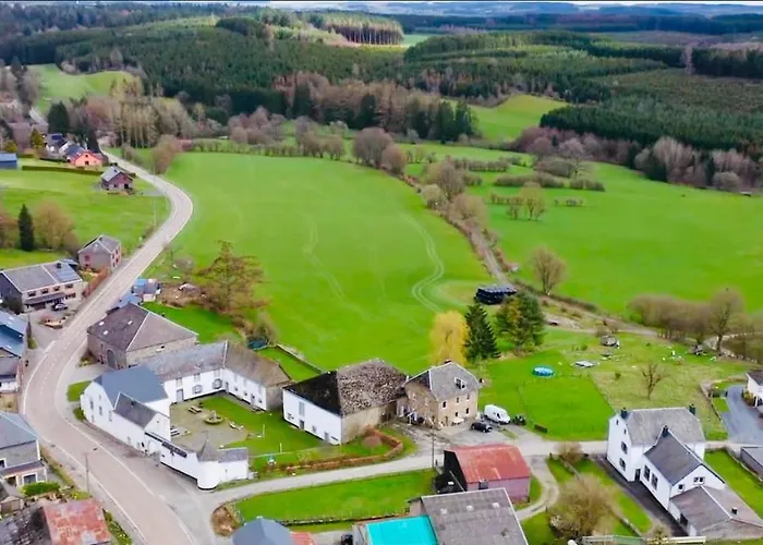 Manoir De Sterpigny, Chateau-ferme 17eme Siecle La Tour Holiday home